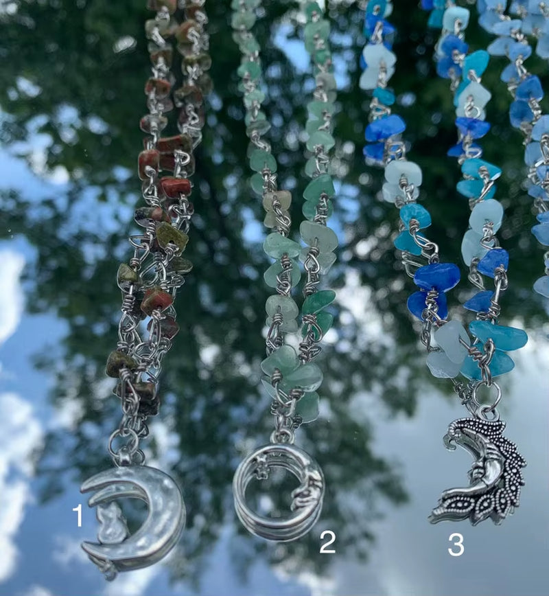 Moon Charm Crystal Necklace, Moon Crystal Chip Necklace, Boho Crystal Necklace, Moon Crystal Necklace, Hippie Necklace, Crystal