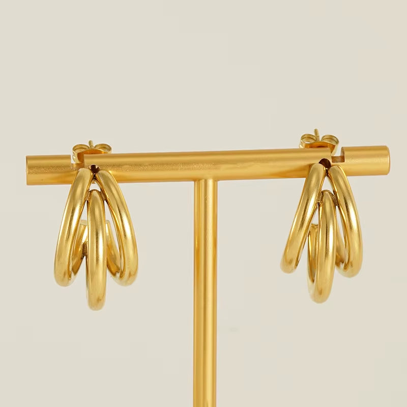 GleamSet™ 4-Piece Gold Claw Stud Earring Collection – Irresistibly Chic, Effortlessly Modern