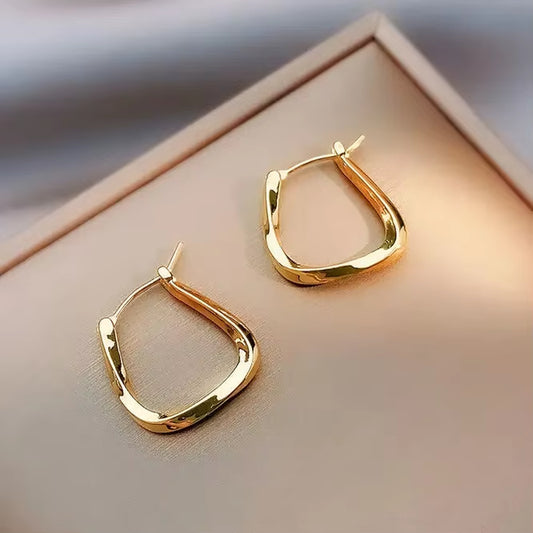 Simple Design Gold Color Geometric Twisted Square Hoop Earrings for Women Creative Young Girls Party Wedding Jewelry