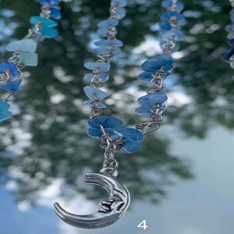 Moon Charm Crystal Necklace, Moon Crystal Chip Necklace, Boho Crystal Necklace, Moon Crystal Necklace, Hippie Necklace, Crystal