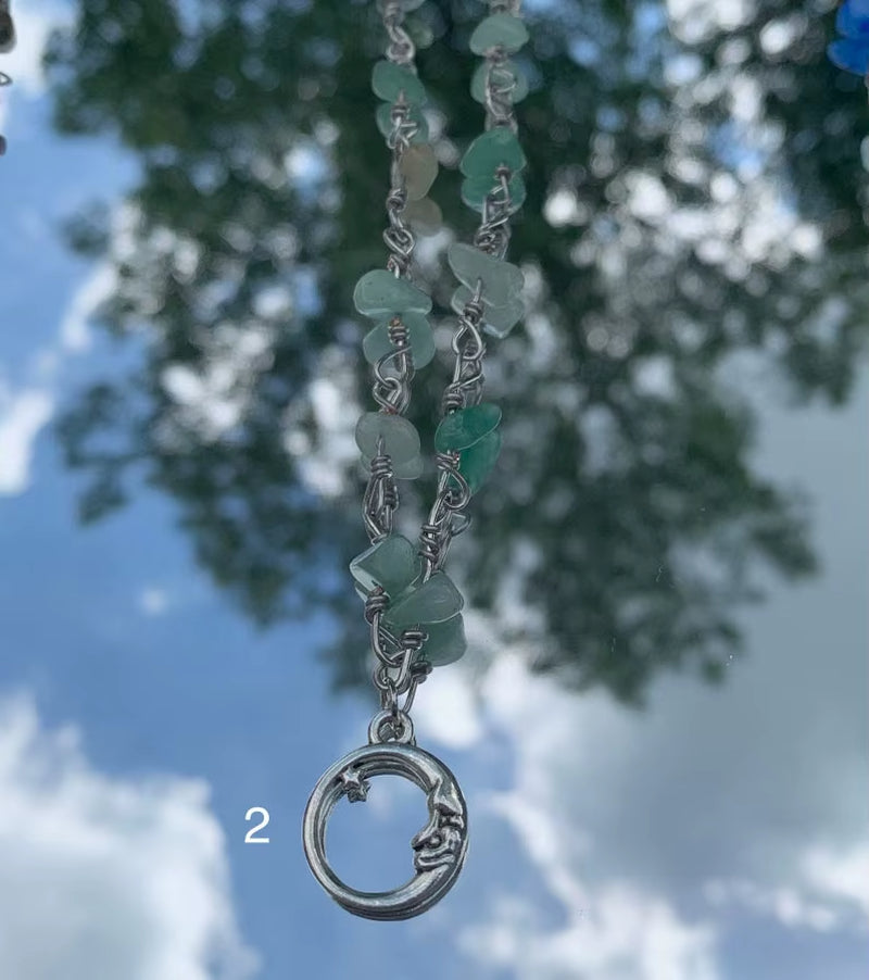 Moon Charm Crystal Necklace, Moon Crystal Chip Necklace, Boho Crystal Necklace, Moon Crystal Necklace, Hippie Necklace, Crystal